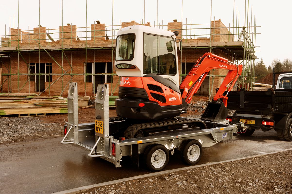 GX mit Bagger