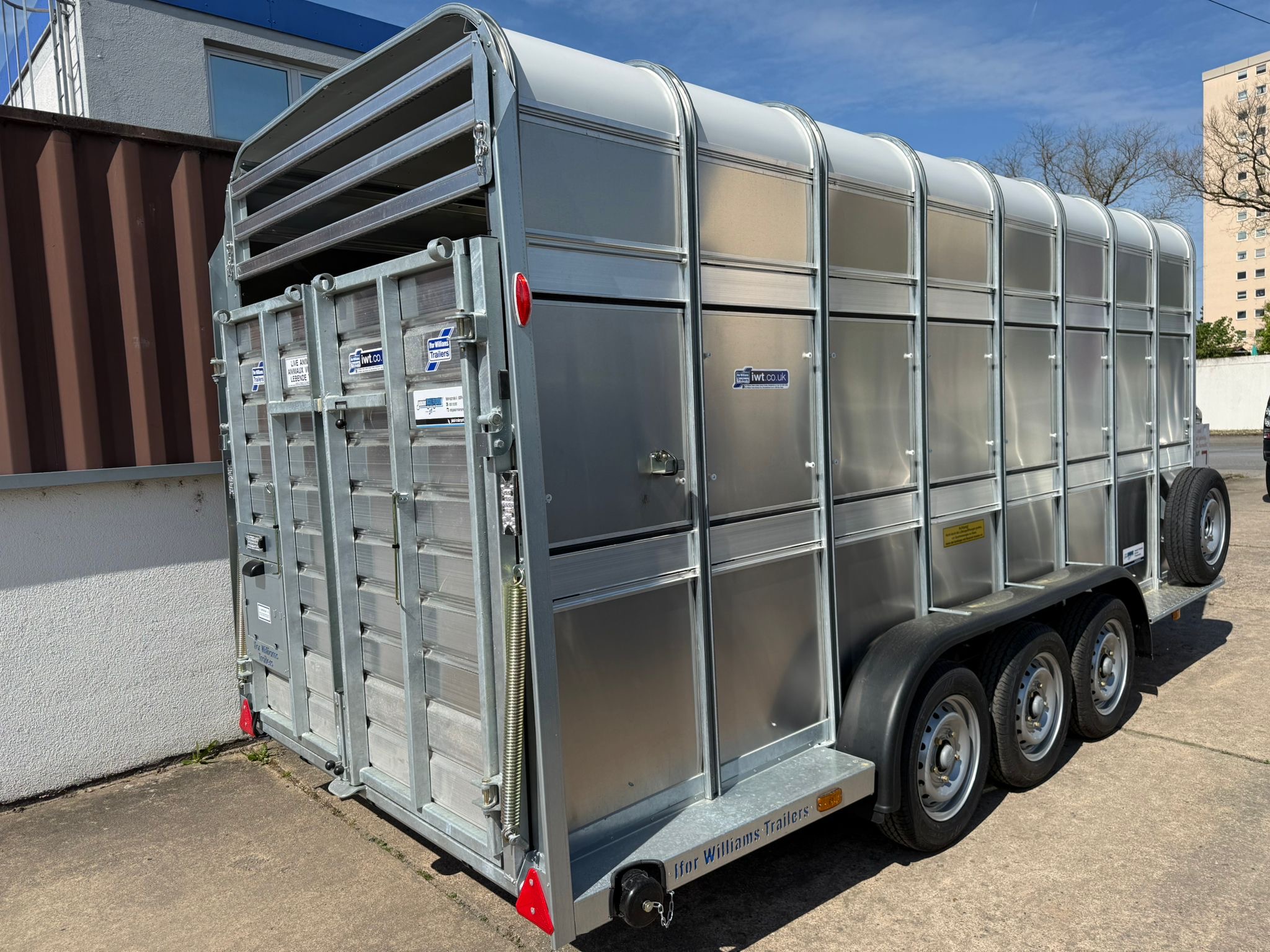 TA510 GT 16x7 hintere Seitenansicht rechts