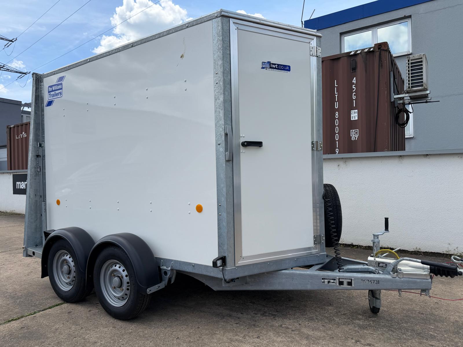 BV85 Kofferanhänger mit Rampen/Türen Kombi