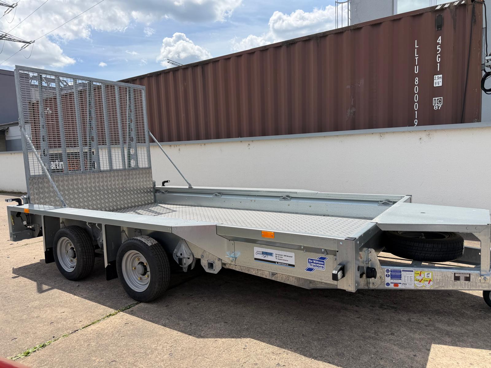 GX126 Baumaschinen-Transporter